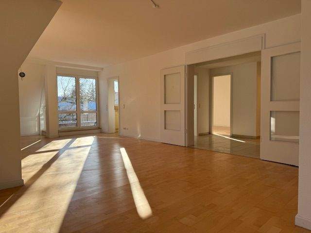 Etagenwohnung Berlin Lichterfelde - 3 Zimmer, 130 m&sup2;, 1.615&euro; | Angebot:24667398