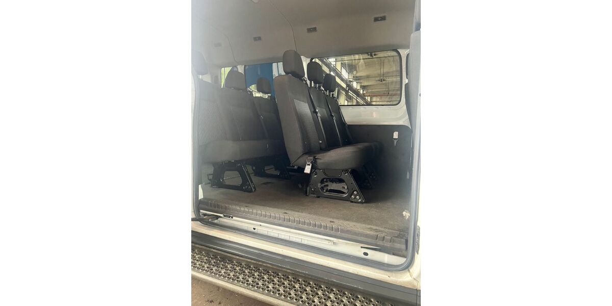 Ford Transit 452.873 km 8.900 &euro; Ludwigsfelde 14974