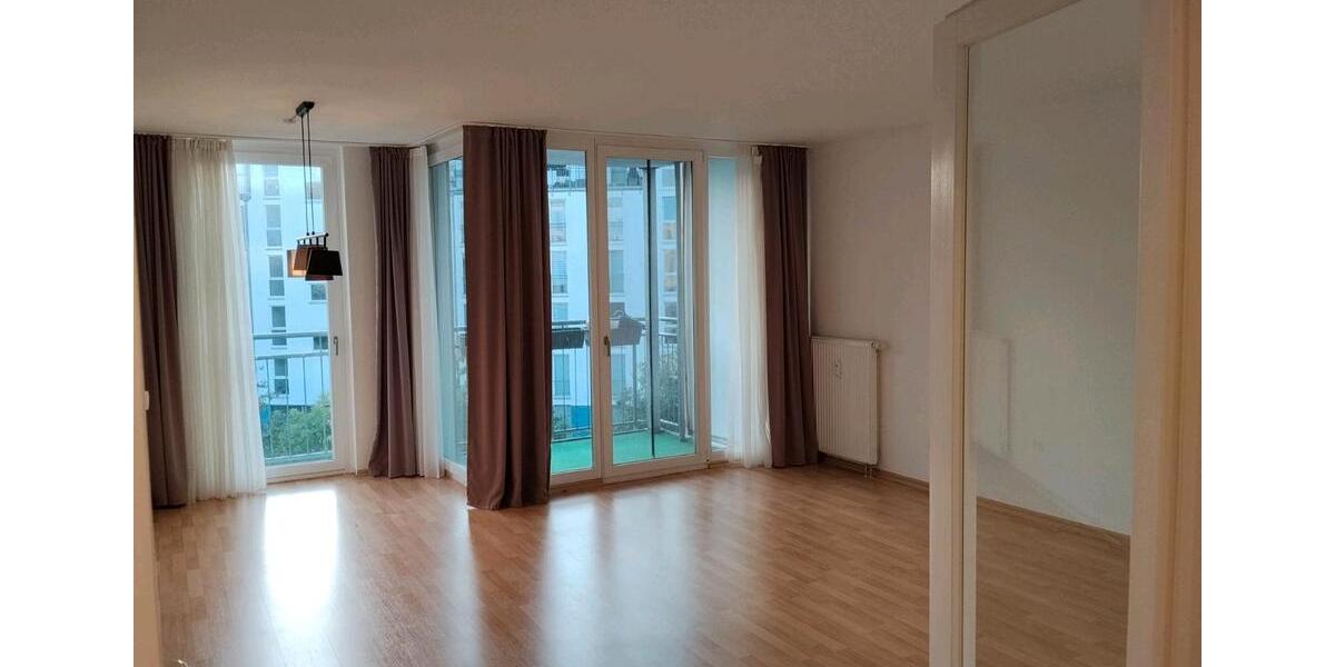 Etagenwohnung Berlin Spandau - 2 Zimmer, 70 m&sup2;, 1.200&euro; | Angebot:27552993