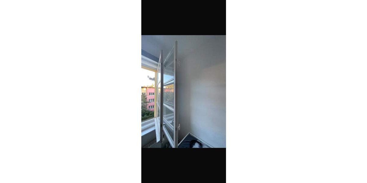 Etagenwohnung Berlin Lichtenberg - 1 Zimmer, 9 m&sup2;, 550&euro; | Angebot:25852811