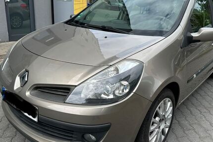 Renault Clio 142.000 km 3.999 &euro; Berlin 13055
