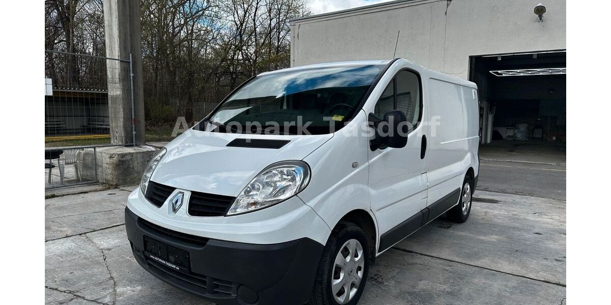 Renault Trafic 133.000 km 8.990 &euro; Tasdorf 15562