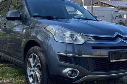 Citroen C-Crosser 220.300 km 3.800 &euro; Berlin 13599