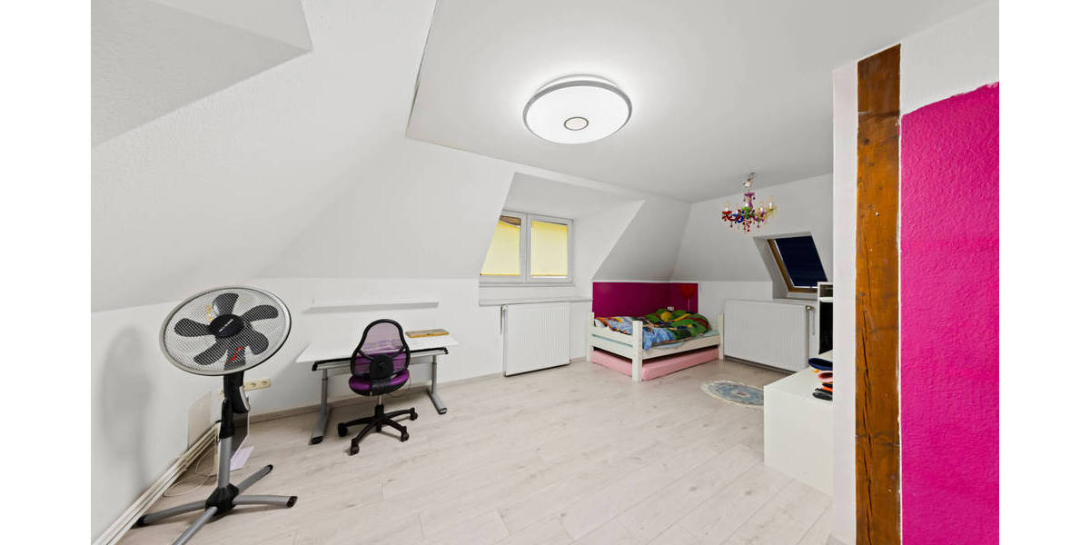 Einfamilienhaus Schönefeld Großziethen - 7 Zimmer, 209 m&sup2;, 979.900&euro; | Angebot:25959480