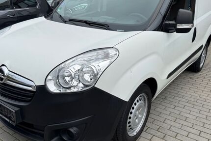 Opel Combo 114.000 km 6.900 € Berlin 13599