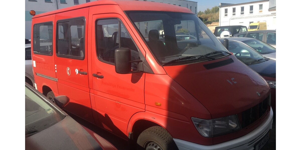 Mercedes-Benz Sprinter 178.000 km 8.300 &euro; Berlin 10178