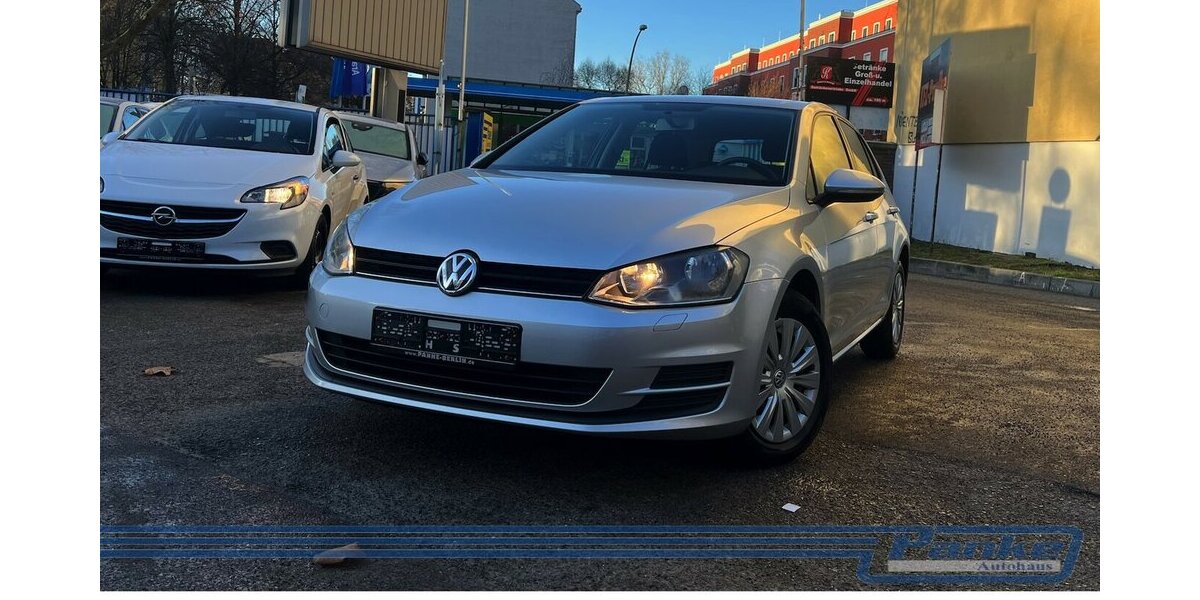 VW Golf VII BMT*Navi*Tempo*SHZ*Tel.*Touch* 120.529 km 9.990 &euro; Berlin 13187