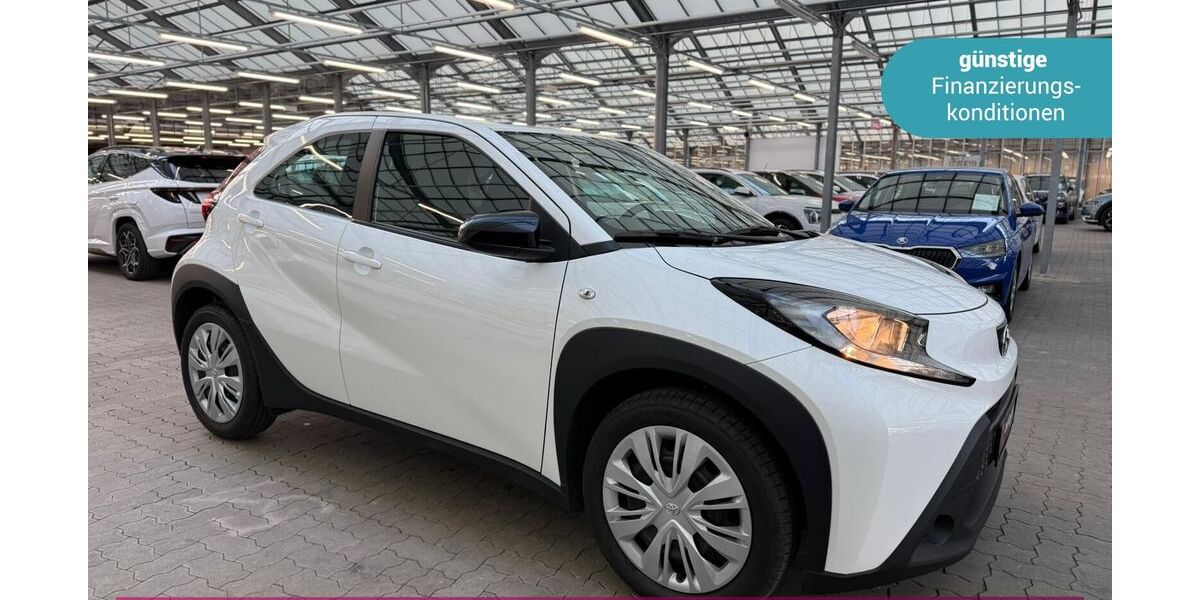 Toyota Aygo (X) 9.425 km 13.930 &euro; Ludwigsfelde (bei Berlin) 14974