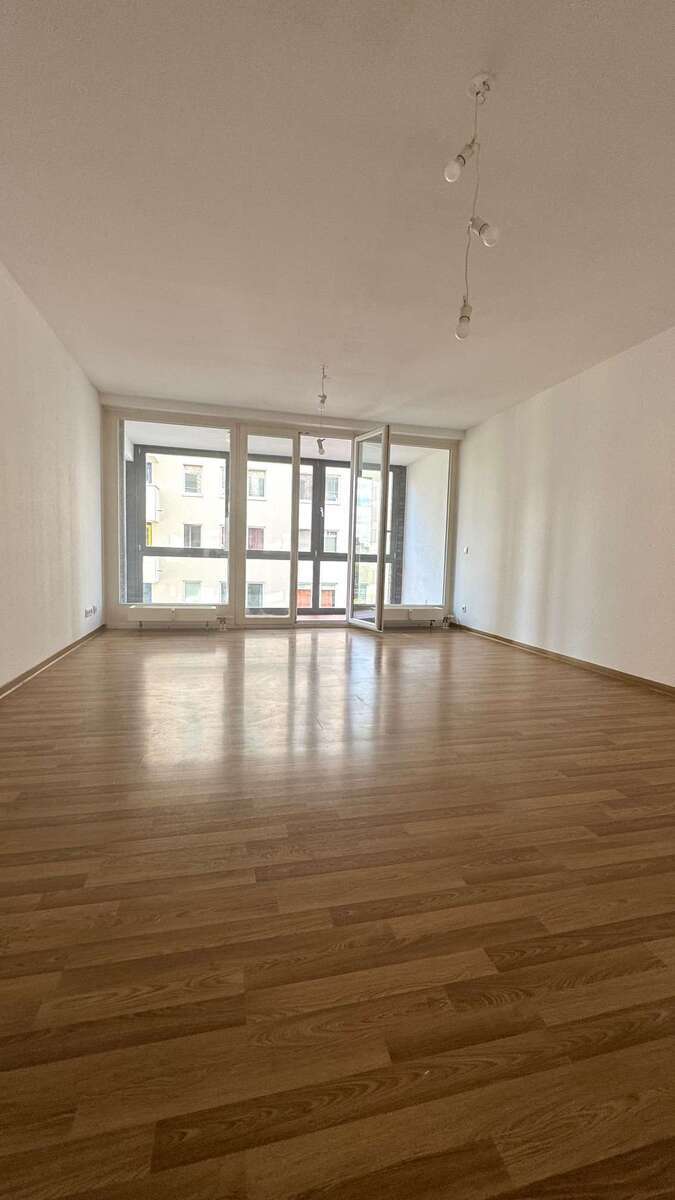 Wohnung zum Mieten in Berlin 1.088 € 64 m² 2 zimmer