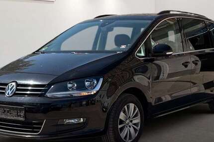 VW Sharan 152.256 km 17.999 &euro; Berlin 12681