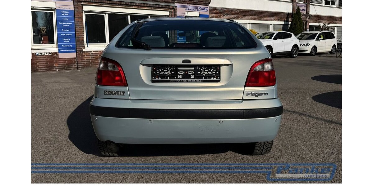 Renault Megane 1.4 16V RXE*09/27TÜV*Rost*Allwetter* 152.300 km 1.990 &euro; Berlin 13187