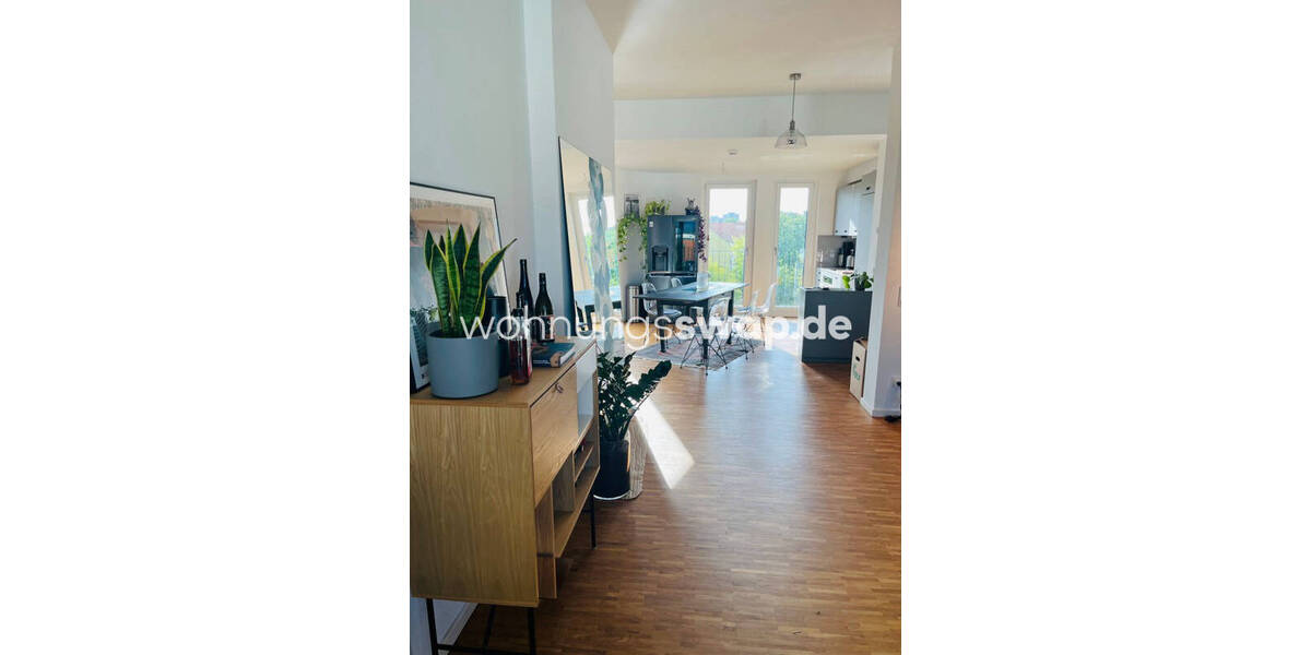 Etagenwohnung Berlin Lichtenberg - 2 Zimmer, 65 m&sup2;, 1.400&euro; | Angebot:26547195