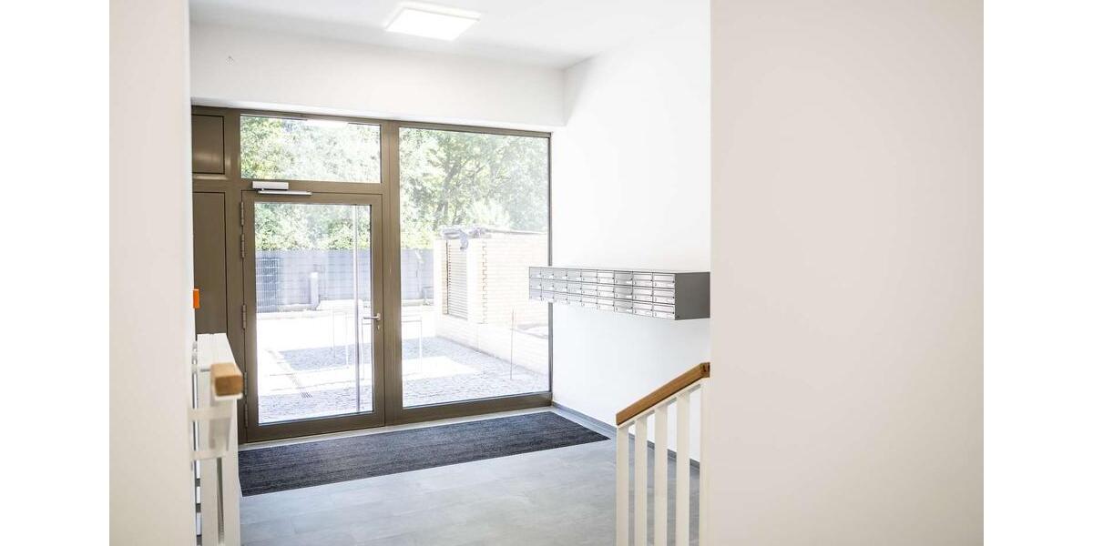 Etagenwohnung Berlin Tempelhof-Schöneberg - 2 Zimmer, 81 m&sup2;, 2.091&euro; | Angebot:26137074
