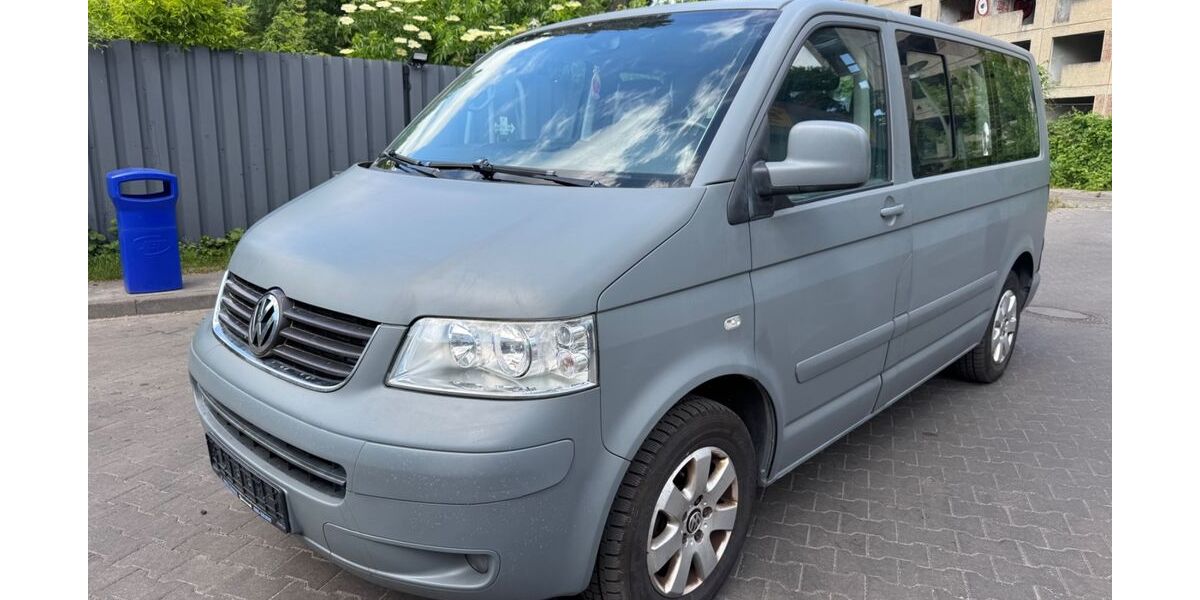VW T5 Transporter 270.000 km 7.999 &euro; Berlin 13055