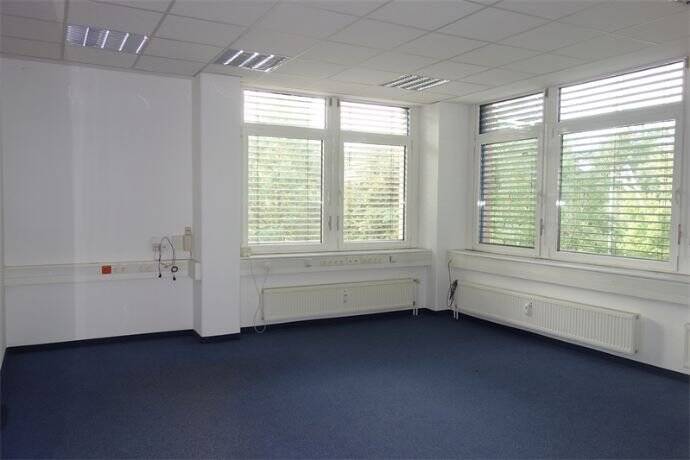 Gewerbeobjekt Velten - 5 Zimmer, 383 m&sup2;, 3.639&euro; | Angebot:20623031