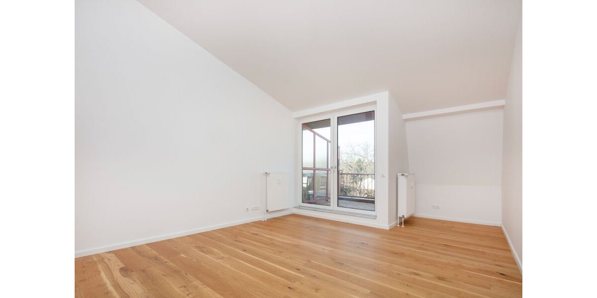 Sonniges Penthouse - Villenensemble -Weißensee - 4 Balkone - Dachgeschoßwohnung Berlin Weißensee | Angebot:23559705