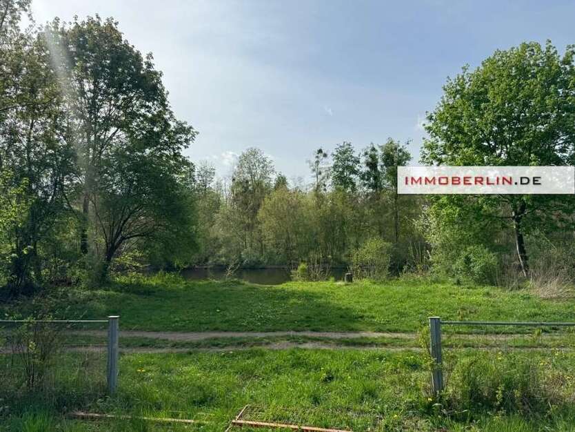 Grundstück zu verkaufen in Brieselang 370.000 € 1034 m²