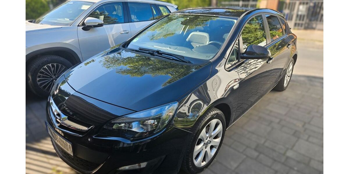 Opel Astra 145.000 km 8.101 &euro; Berlin 12309