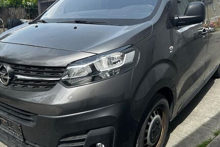 Opel Vivaro 287.842 km 7.999 &euro; Schönefeld/ OT Großziethen 12529