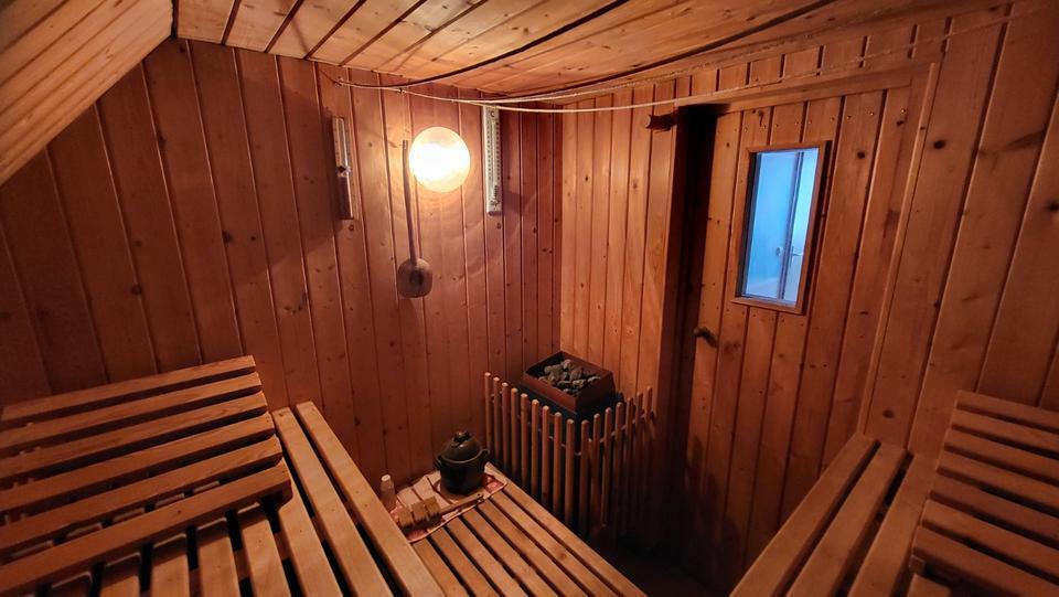 5-Raum KREATIVHAUS EBK Sauna großer Keller Lager & schöner Garten