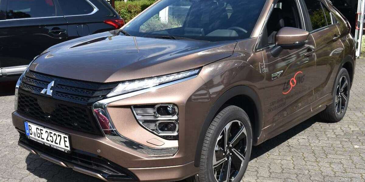 Mitsubishi Eclipse Cross 2.756 km 29.990 &euro; Berlin 12683