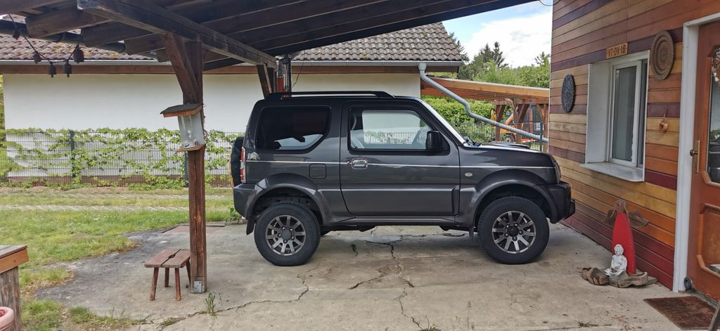 Suzuki Jimny 45.400 km 17.500 &euro; Falkensee 14612