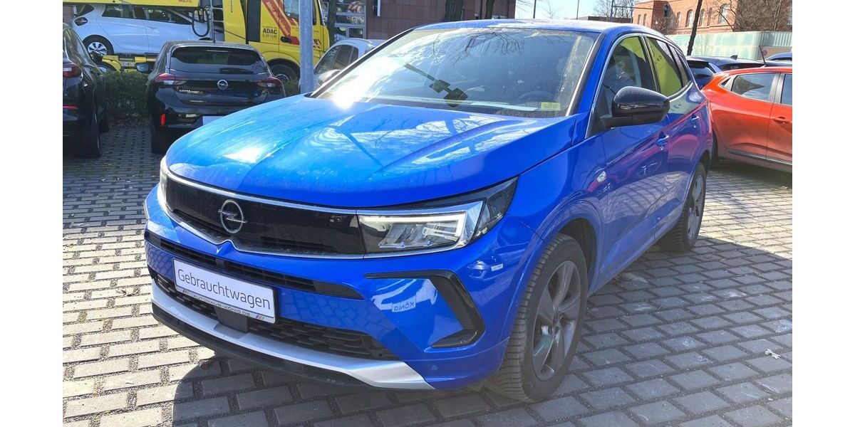 Opel Grandland (X) 27.350 km 23.999 &euro; Berlin 10829