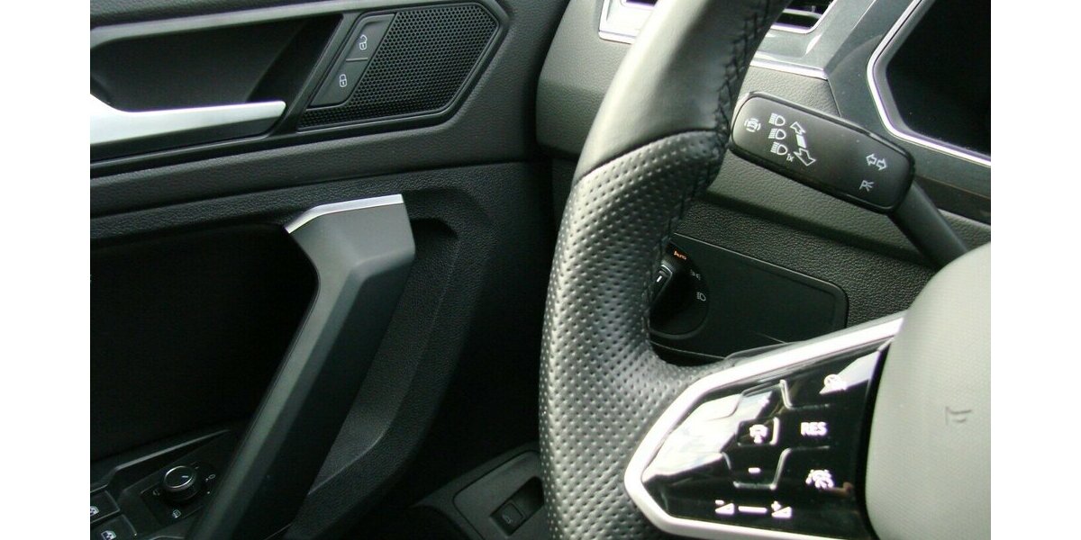 VW Tiguan 2.0TDi R-Line 4M BlackStyle ACC IQ LIGHT 41.763 km 34.980 &euro; Falkensee 14612