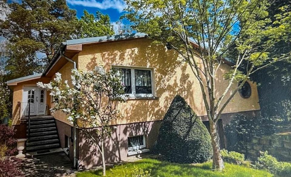 1.175 qm Parkgrundstück mit EFH ca. 200 qm in Berlin Kleinmachnow 6 zimmer