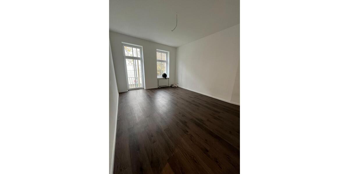 Etagenwohnung Berlin Lichtenberg - 2 Zimmer, 63 m&sup2;, 1.260&euro; | Angebot:26000136