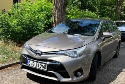 Toyota Avensis 160.000 km 8.900 &euro; berlin 13467