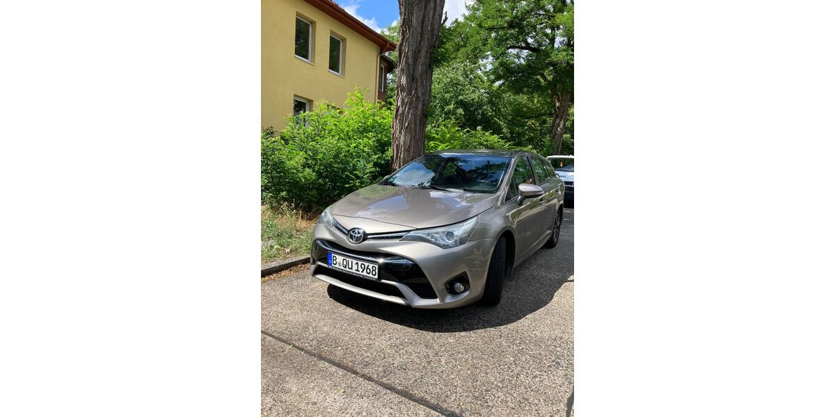 Toyota Avensis 160.000 km 9.050 &euro; berlin 13467