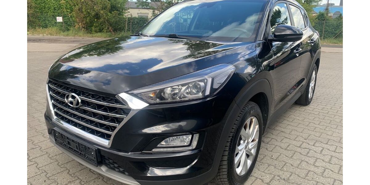 Hyundai TUCSON 82.200 km 16.490 &euro; Berlin 12057