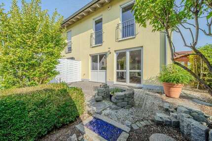 Haus zum Mieten in Brieselang 1.895 € 110.69 m²