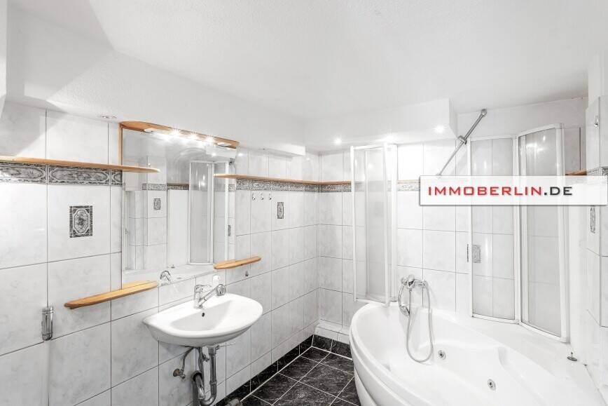 Einfamilienhaus Berlin / Hermsdorf Hermsdorf - 7 Zimmer, 238 m&sup2;, 725.000&euro; | Angebot:26305911