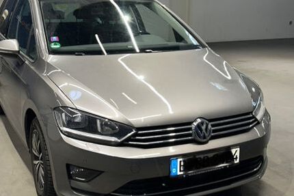 VW Golf Sportsvan 122.000 km 9.600 &euro; Berlin 14199
