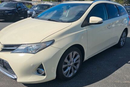 Toyota Auris 206.404 km 6.490 &euro; Schönefeld OT Großziethen 12529