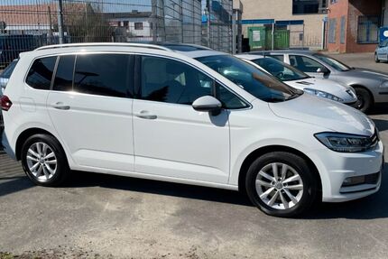 VW Touran 160.000 km 15.990 &euro; Schulzendorf 15732