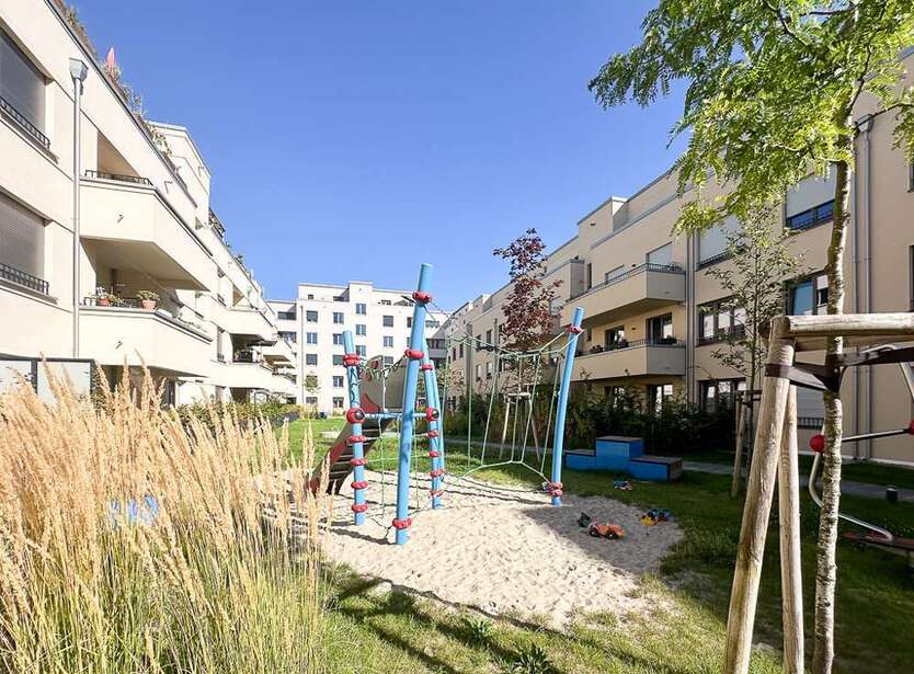 Wohnung zum Mieten in Berlin 1.481 € 93.49 m²