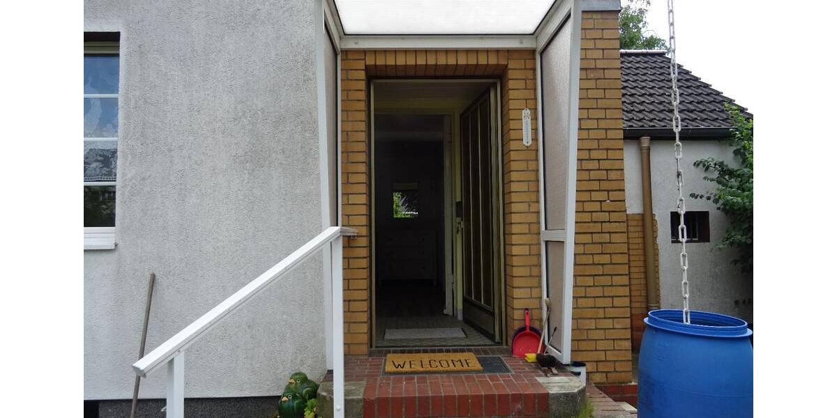 Einfamilienhaus Berlin Neukölln - 4 Zimmer, 110 m&sup2;, 1.300&euro; | Angebot:26631134