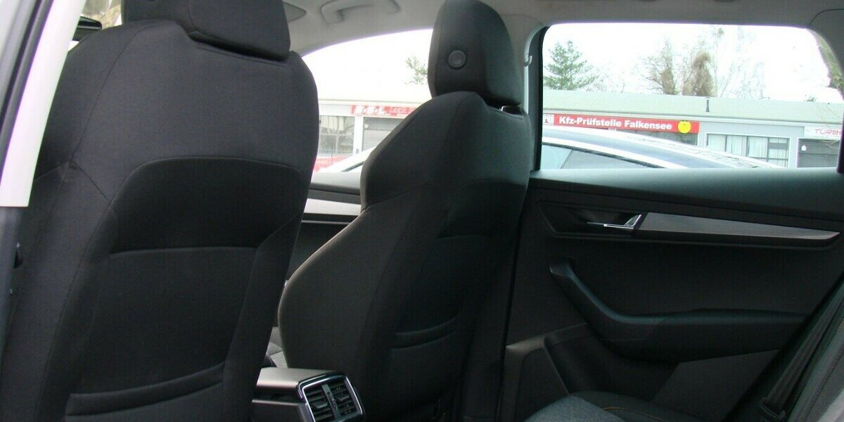 Skoda Karoq 1,5TSi Clever ACC 360° LED Panorama AHK 56.303 km 26.980 &euro; Falkensee 14612