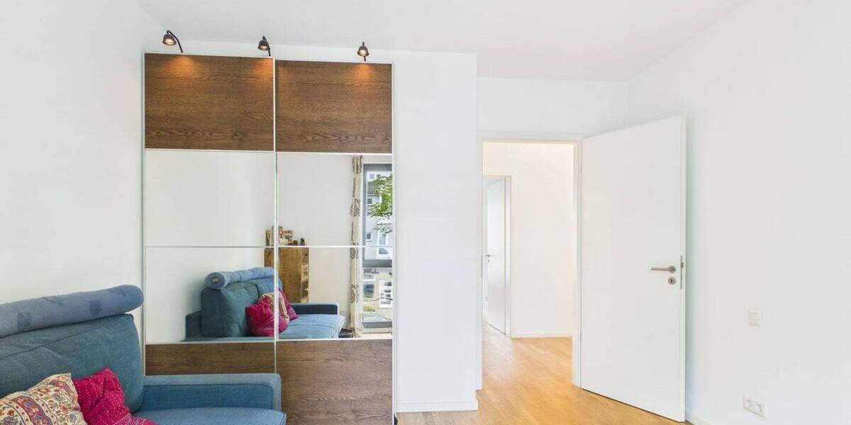 Etagenwohnung Berlin Marienfelde - 3 Zimmer, 93 m&sup2;, 2.200&euro; | Angebot:26684242