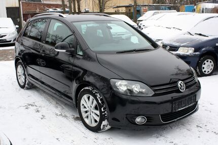 VW Golf 151.600 km 6.499 &euro; Berlin 13057