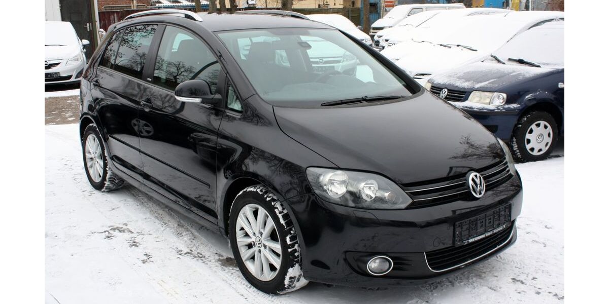 VW Golf 151.600 km 6.499 &euro; Berlin 13057