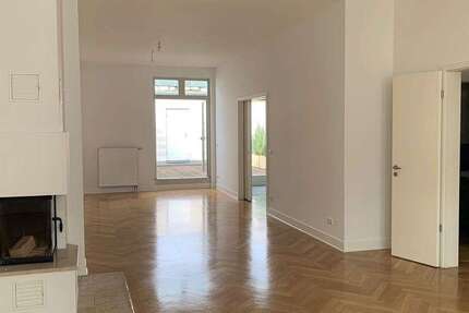 Wohnung Berlin Mitte - 5 Zimmer, 180 m&sup2;, 3.050&euro; | Angebot:27115180