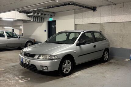Mazda 323 120.738 km 2.200 &euro; Stahnsdorf 14532