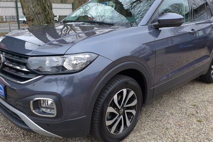 VW T-Cross 30.428 km 22.980 &euro; Berlin 13088