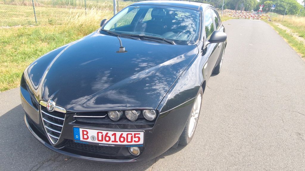 Alfa Romeo 159 163.981 km 5.990 &euro; Berlin 14050