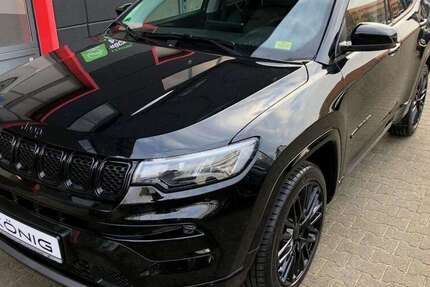 Jeep Compass 25.085 km 26.998 &euro; Berlin 13509