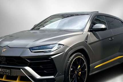 Lamborghini Urus 40.800 km 269.850 € Berlin 10777